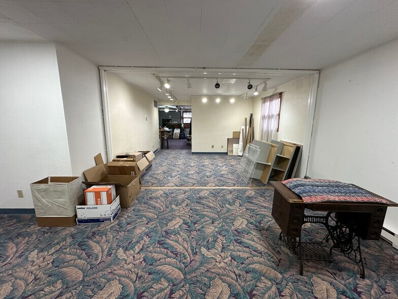 More Photos Of 1550 Dousman St, Green Bay Storefront Retail Office For Sale