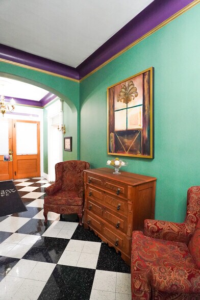 More Photos Of 2404 Auburn Ave, Cincinnati Apartments For Sale