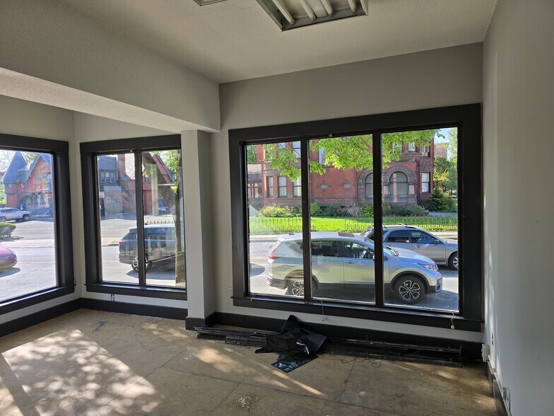 More Photos Of 48-50 Main St, Hartford Office Residential For Sale