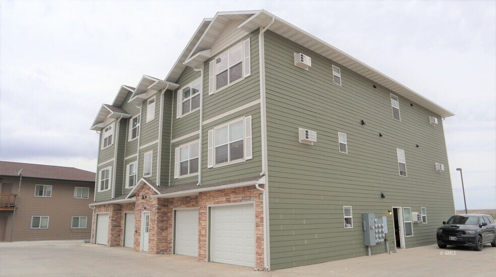 More Photos Of 806 3rd St NW, Sidney Apartments For Sale