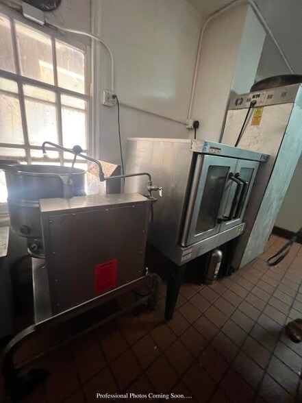 More Photos Of 200 Hill St, Jerome Hotel For Lease