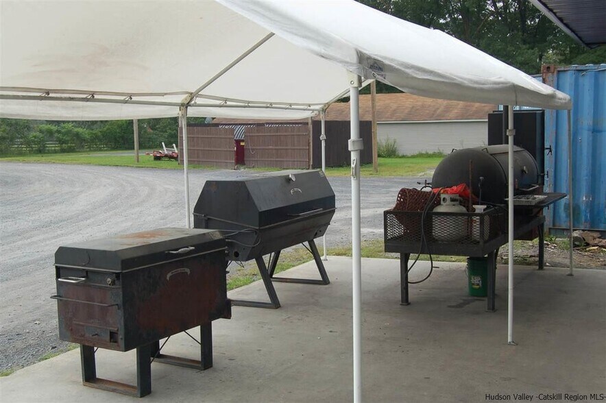 More Photos Of 963 Kings Hwy, Saugerties Restaurant For Sale