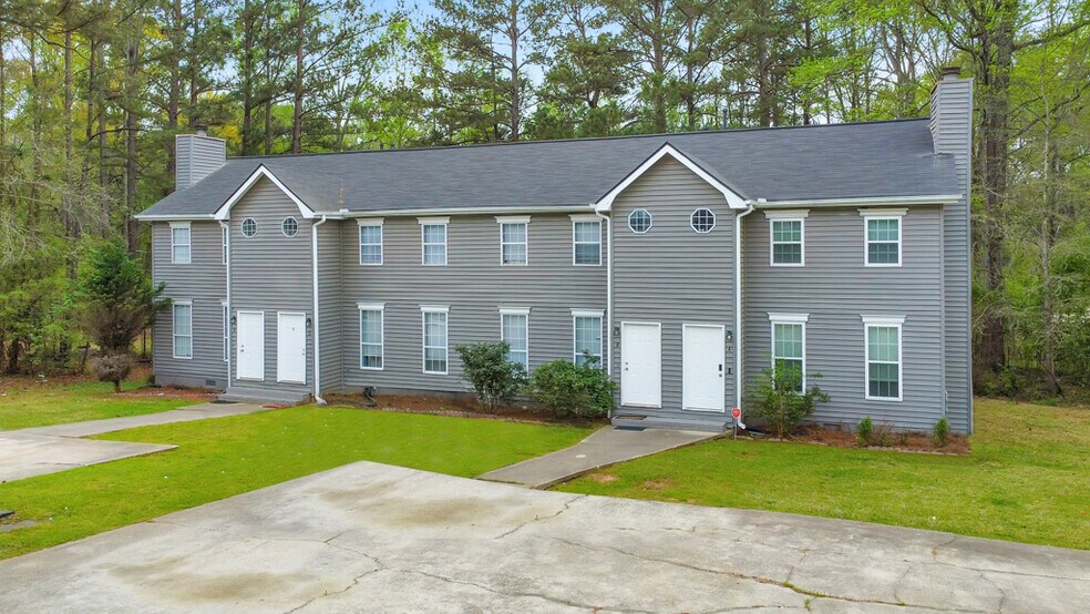 More Photos Of 8537 Pineland Dr, Jonesboro Apartments For Sale