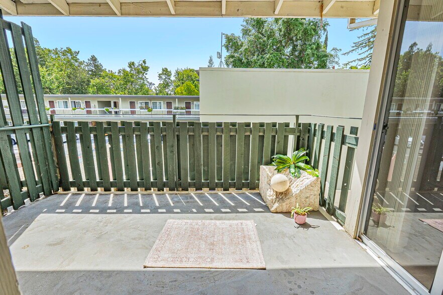 More Photos Of 240 2nd St, Davis Apartments For Sale