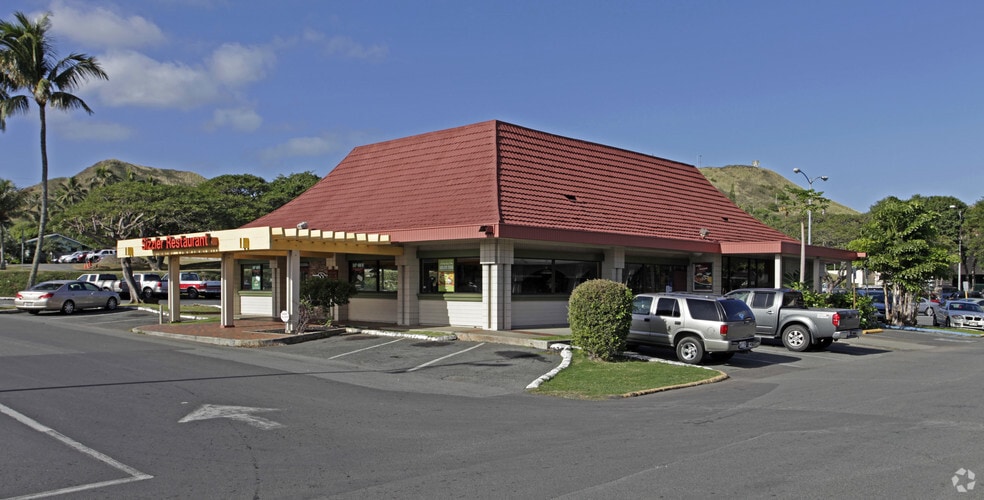 More Photos Of 25 Kaneohe Bay Dr, Kailua Unknown For Lease