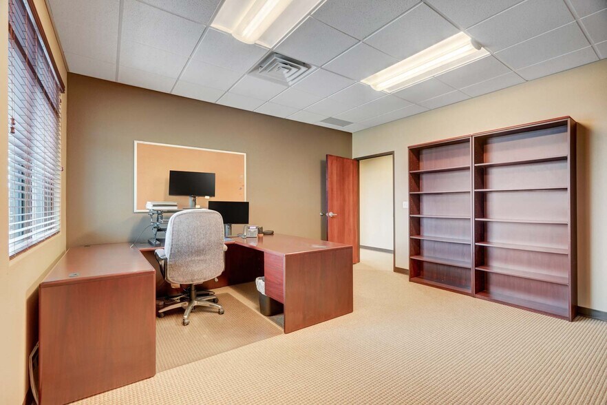 More Photos Of 3210 E Woodmen Rd, Colorado Springs Medical For Sale