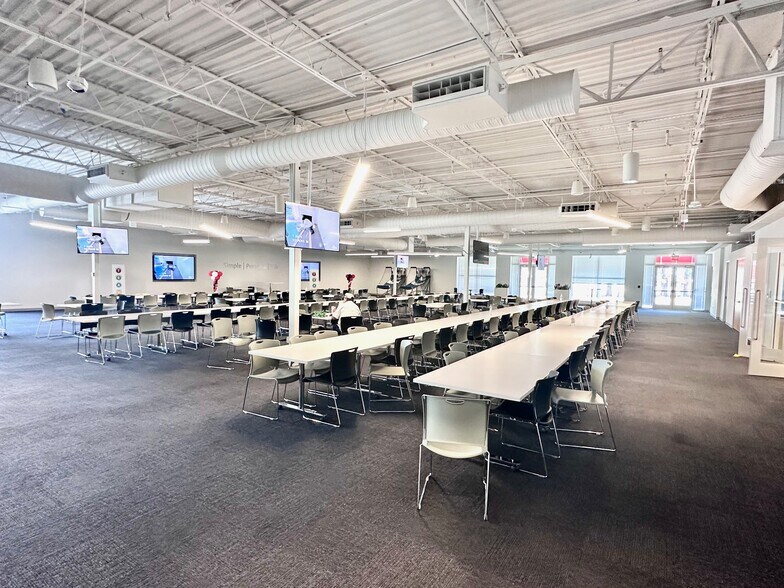 More Photos Of 5201 Rufe Snow Dr, North Richland Hills Office For Lease