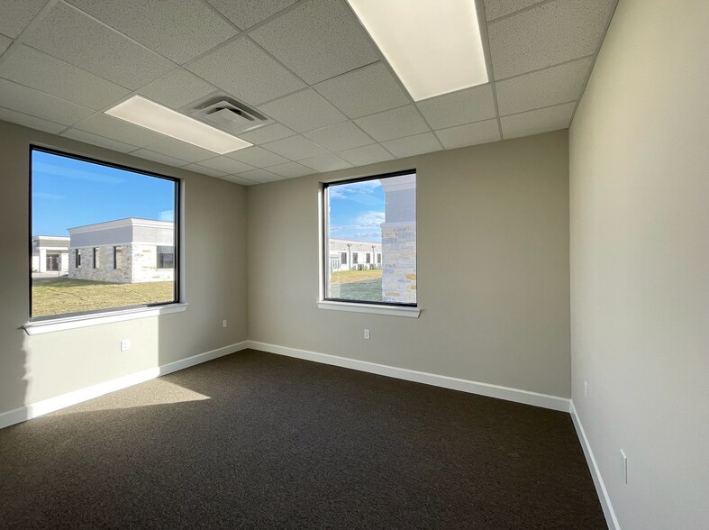 More Photos Of 25145 Star Lane, Katy Medical For Lease