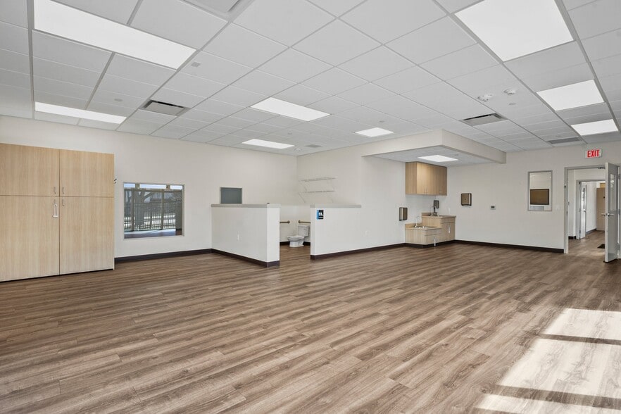 More Photos Of 7610 Mineral Point Rd, Madison Daycare Center For Lease