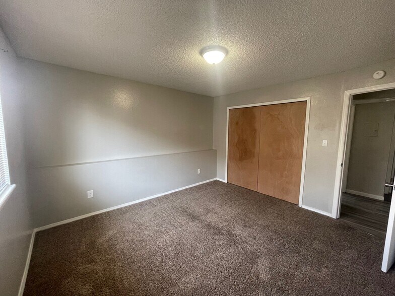 More Photos Of 2625-2627 E Uintah St, Colorado Springs Apartments For Sale