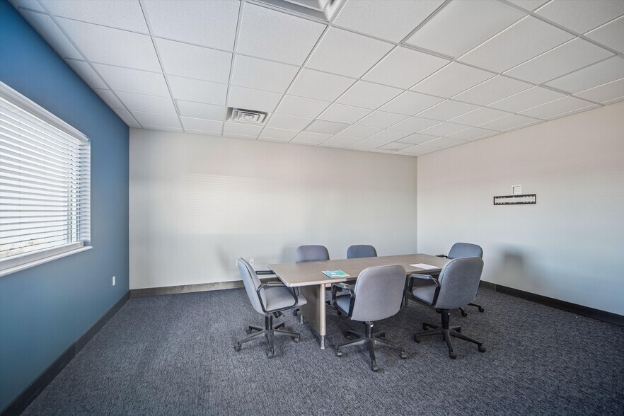 More Photos Of 1802 Industrial Park Dr, Ellsworth Industrial For Sale