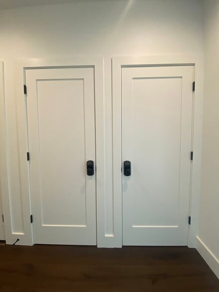 More Photos Of 123 E Jackson St, Burnet Coworking Space