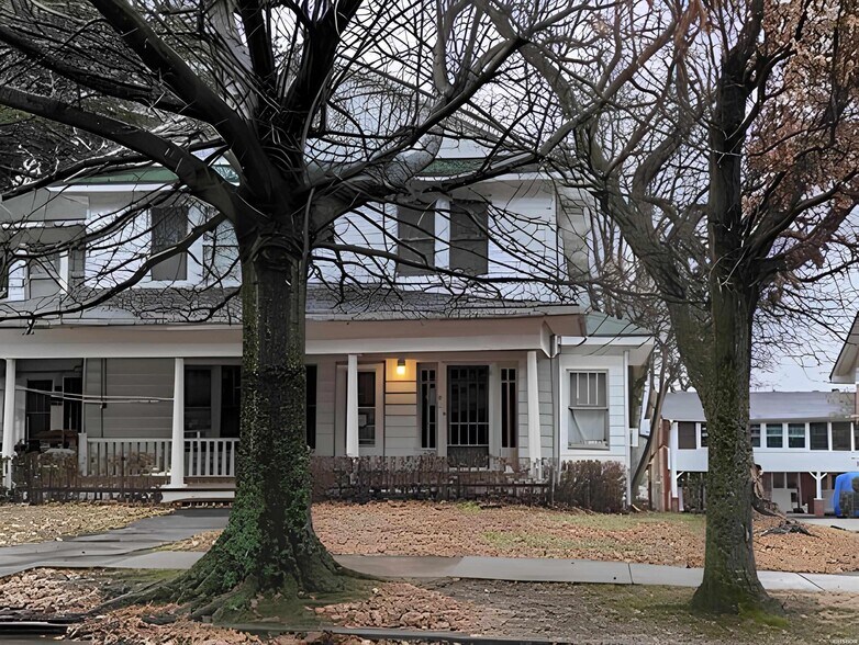Primary Photo Of 627 Quapaw Ave, Hot Springs Apartments For Sale