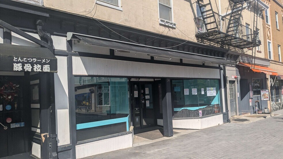 More Photos Of 32 Witherspoon St, Princeton Restaurant For Lease