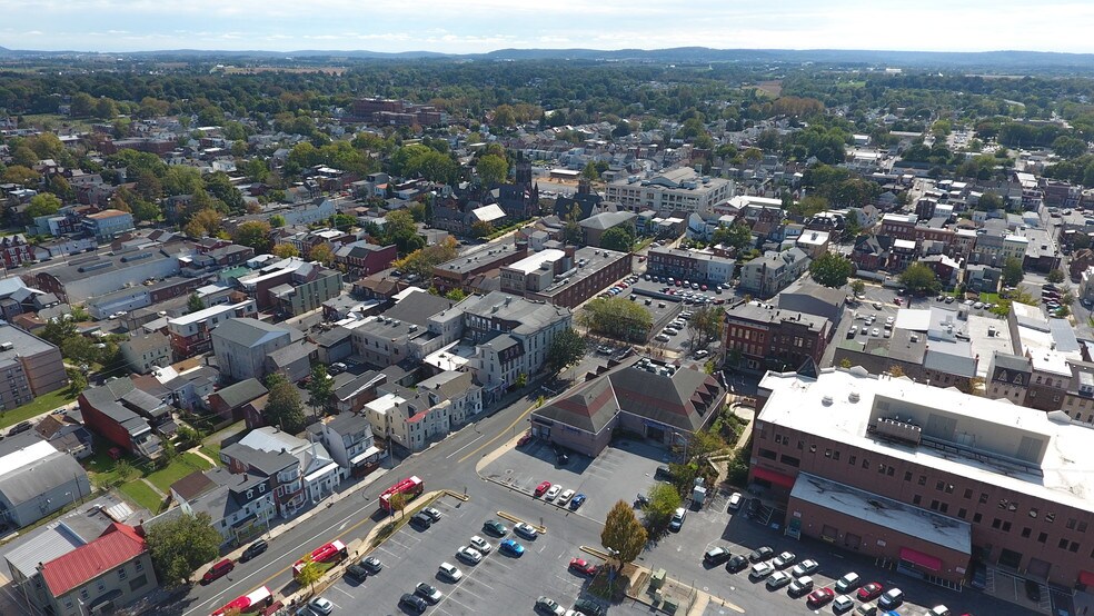 More Photos Of 701 Cumberland St, Lebanon Storefront For Lease