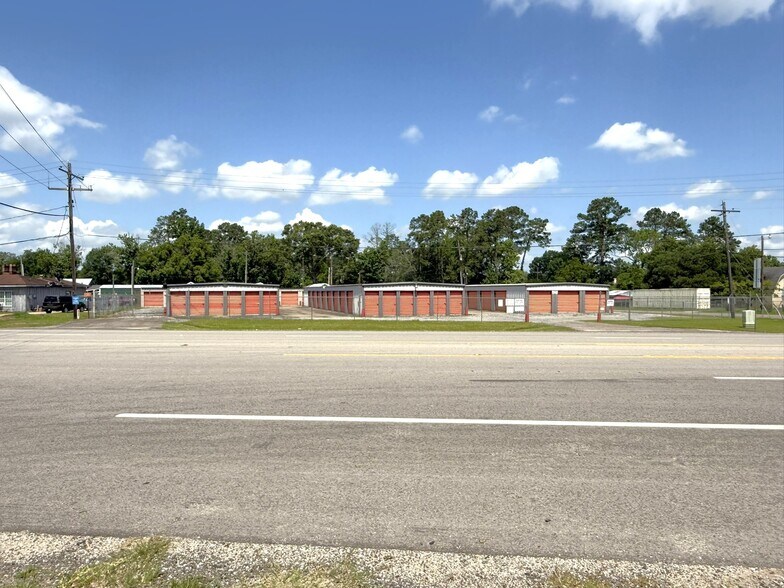 More Photos Of 4497 Main St, Vidor Self Storage For Sale