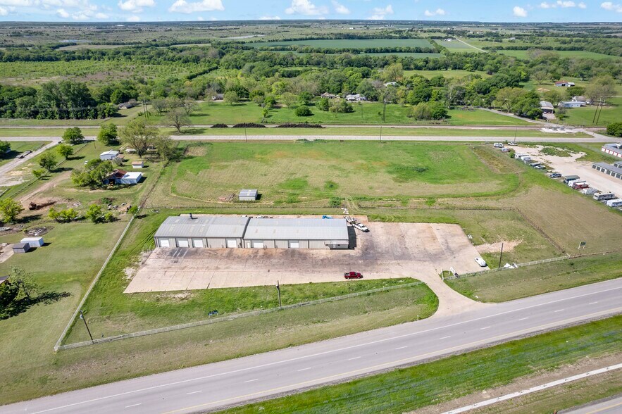 More Photos Of 3838 S Hwy 287, Waxahachie Auto Repair For Sale