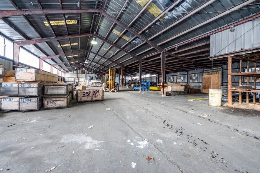 More Photos Of 521 Langley Ave, Saint Joseph Industrial For Sale