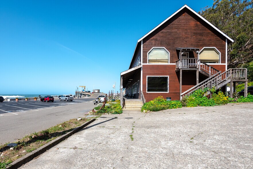 More Photos Of 810 Port Road, Point Arena Restaurant For Sale