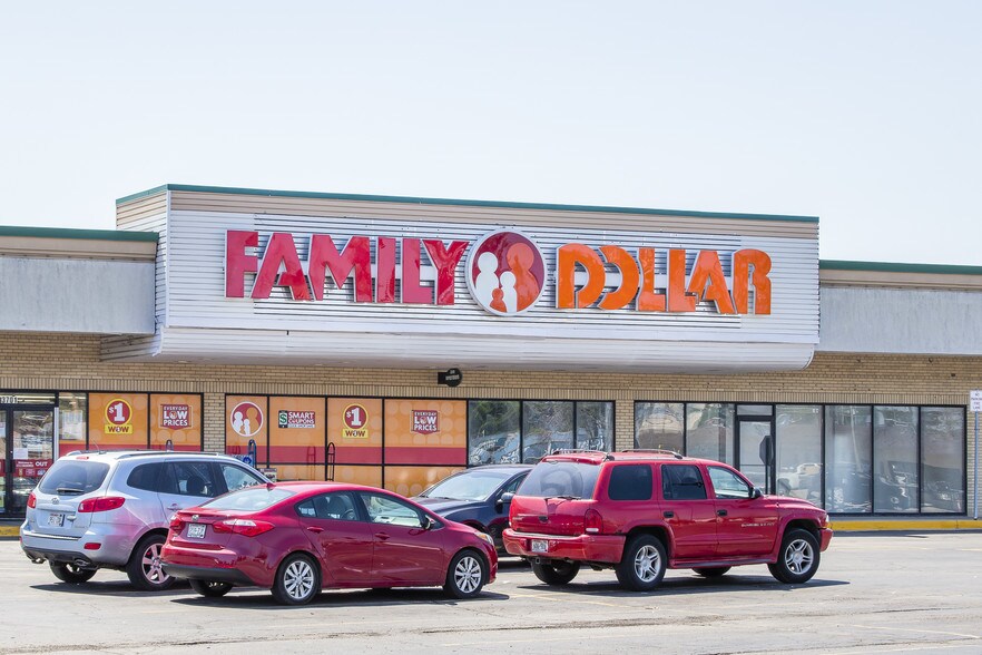 More Photos Of 3701 Durand Ave, Racine Freestanding For Lease