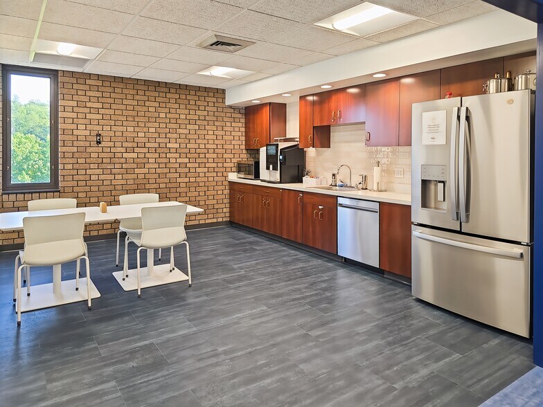 More Photos Of 2400 Ardmore Blvd, Pittsburgh Coworking Space