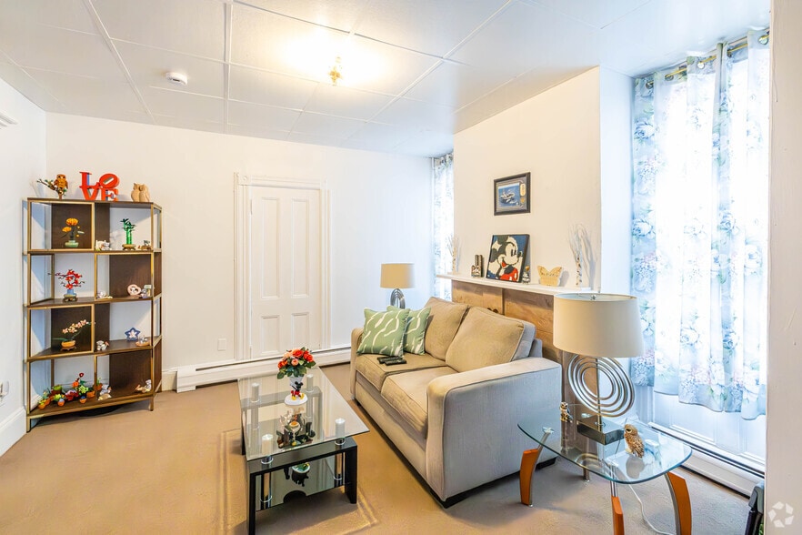 More Photos Of 1074 Summit Ave, Jersey City Apartments For Sale