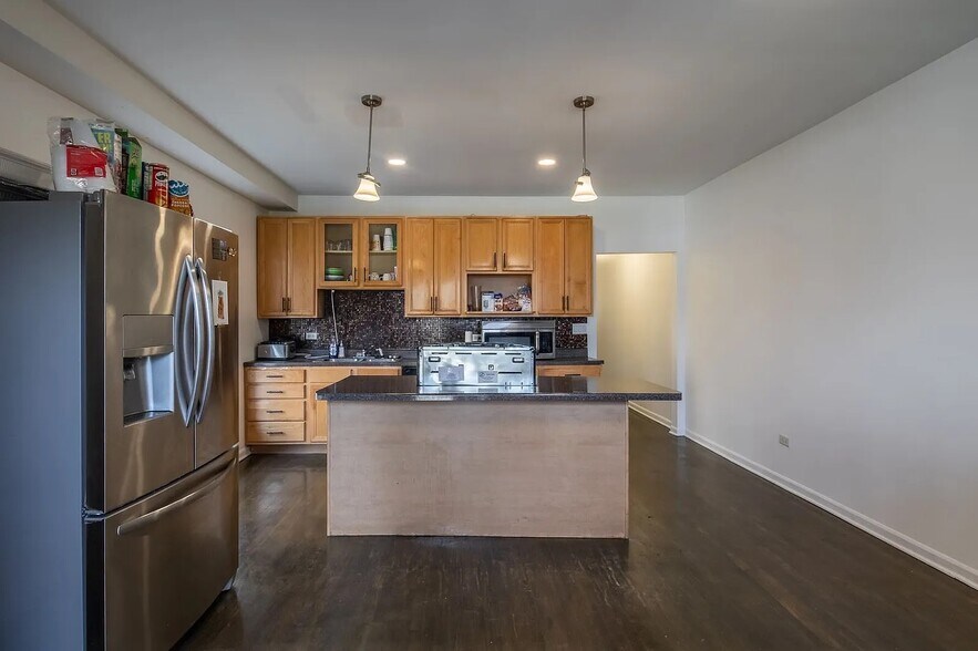 More Photos Of 108 N Hamlin Blvd, Chicago Apartments For Sale