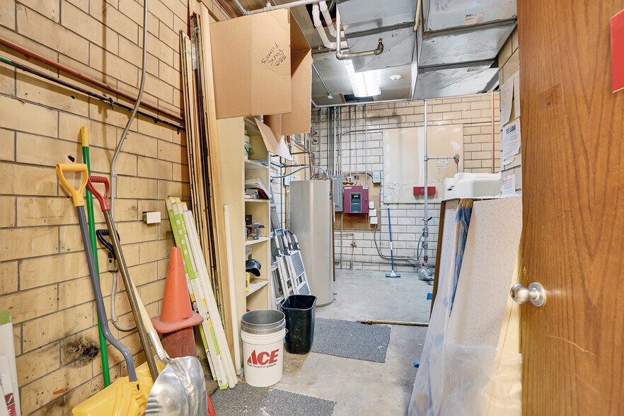 More Photos Of 330 Park Ave, Fort Lupton Office For Lease