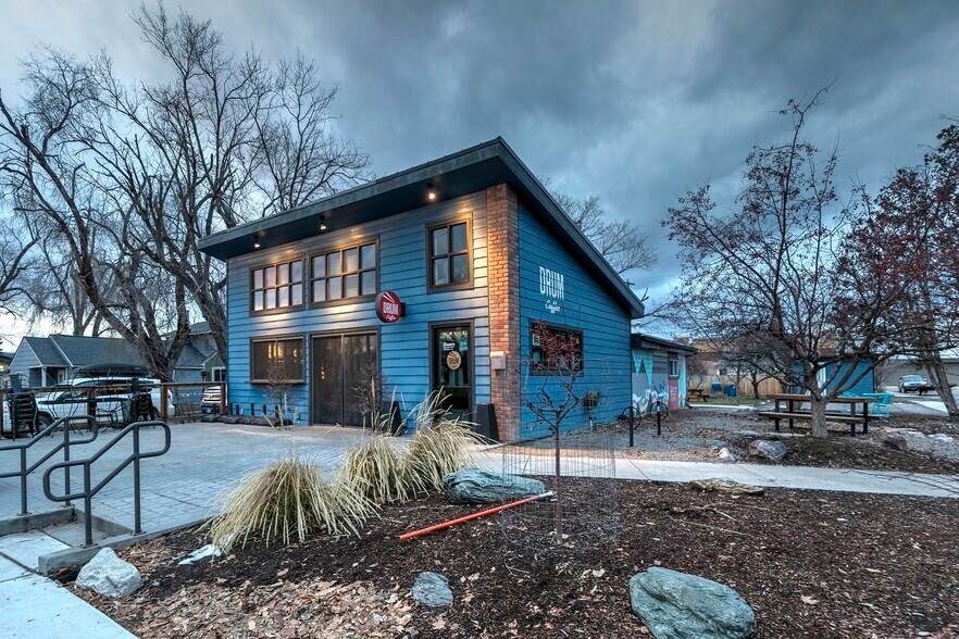 More Photos Of 600 South Ave W, Missoula General Retail For Sale