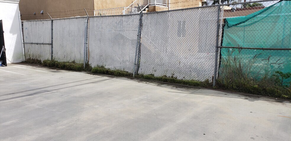 More Photos Of 1127 W Anaheim St, Wilmington Office For Lease