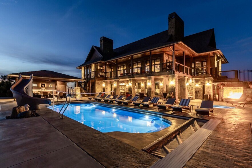 More Photos Of 1051 N Blackstone Rd, Milton Specialty For Sale