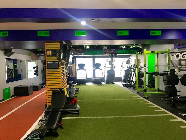 More Photos Of 2940 Dekalb Pike, Norristown Freestanding For Sale