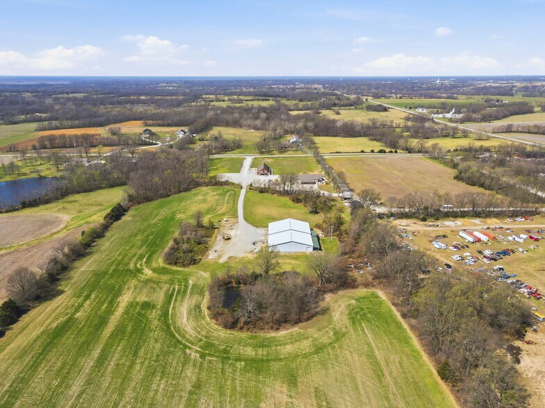 More Photos Of 306 SE Highway AA, Clinton Industrial For Sale