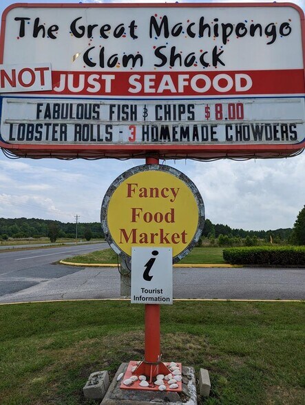 More Photos Of 6468 Lankford Hwy, Nassawadox Restaurant For Sale