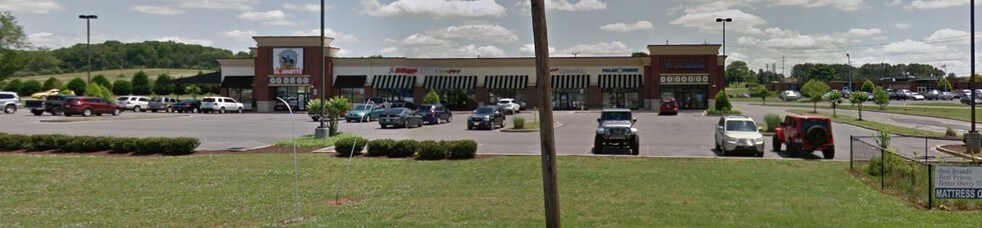 More Photos Of 2011-2029 Congress Pky S, Athens Storefront For Lease