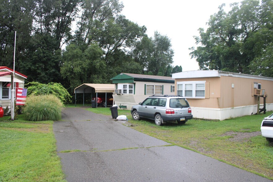 More Photos Of 320 E 13th St, Berwick Multifamily For Sale