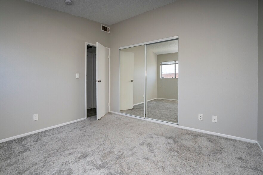 More Photos Of 117 S Avenue 64, Los Angeles Apartments For Sale