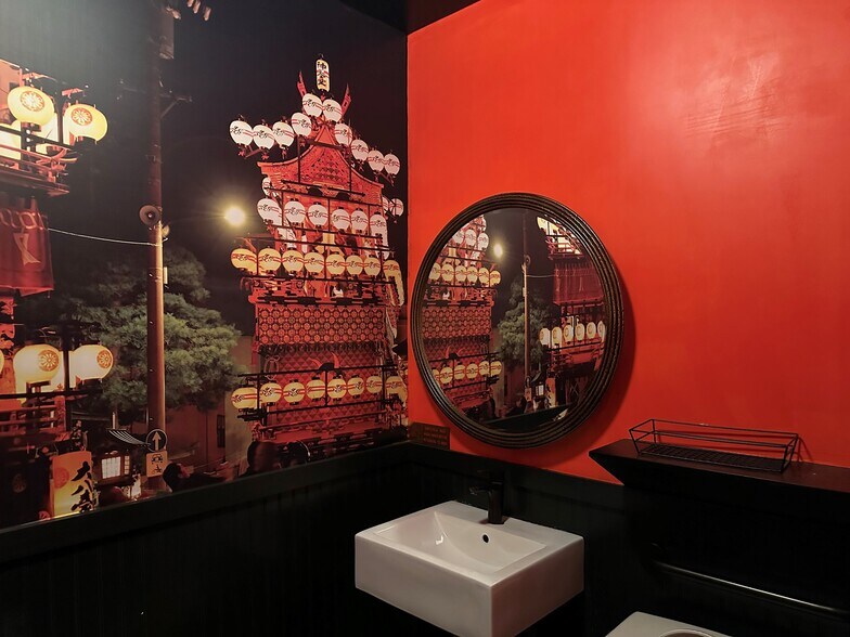 More Photos Of 162 Orchard St, New York Apartments For Lease