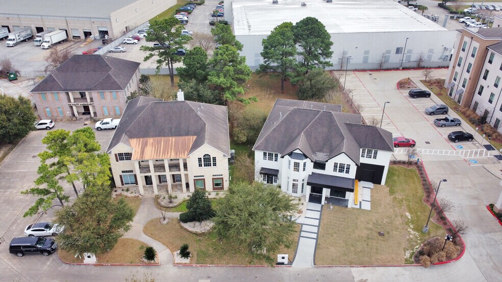 More Photos Of 8125 N Sam Houston Pky W, Houston Medical For Sale