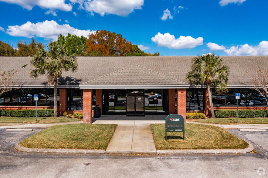 More Photos Of 4502 Woodland Corporate Blvd, Tampa Unknown For Lease