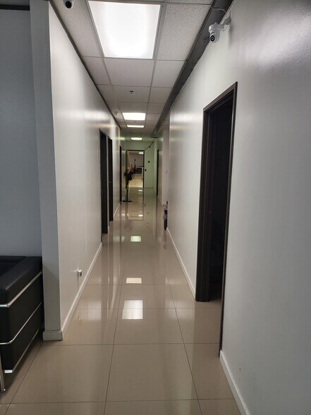 More Photos Of 1335 Valwood Pky, Carrollton Medical For Lease