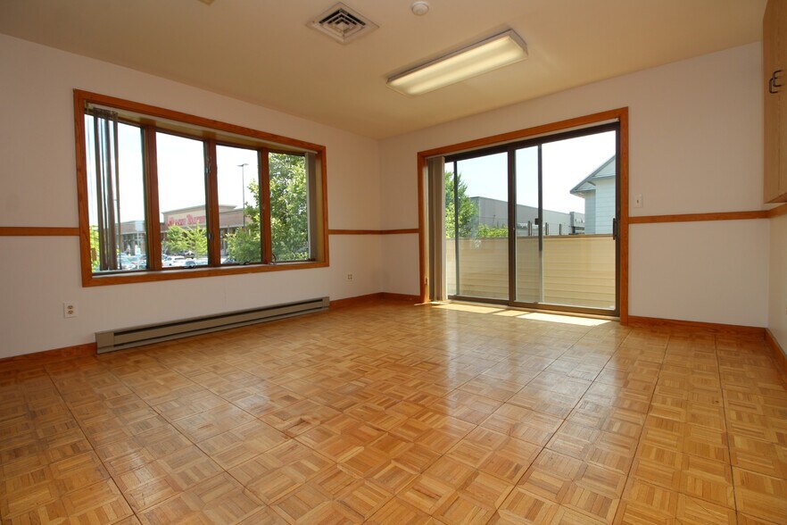 More Photos Of 91 Larrabee Rd, Westbrook Medical For Lease