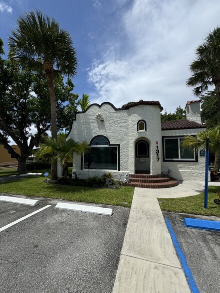 Primary Photo Of 1317 SE 4th Ave, Fort Lauderdale Office Residential For Lease