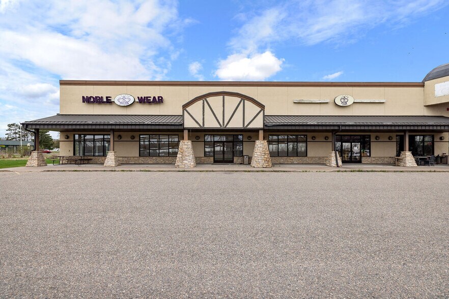 More Photos Of 110 Wall St, Onamia Flex For Lease