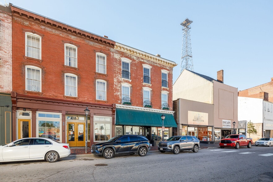 More Photos Of 100 N Sycamore St, Petersburg Storefront Retail Residential For Sale