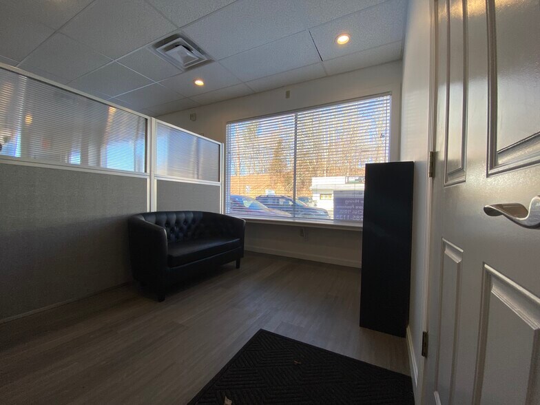 More Photos Of 34 Town St, Norwich Storefront Retail Office For Sale