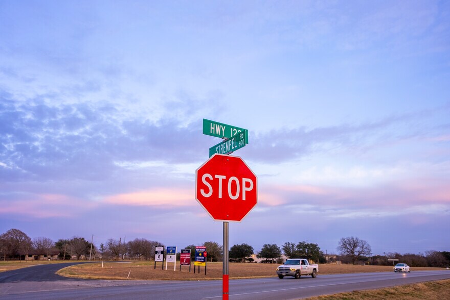 More Photos Of 637 Strempel St, Seguin Land For Sale