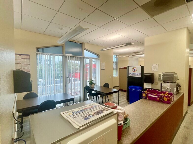 More Photos Of 1428 Highland Ave, National City Office For Lease