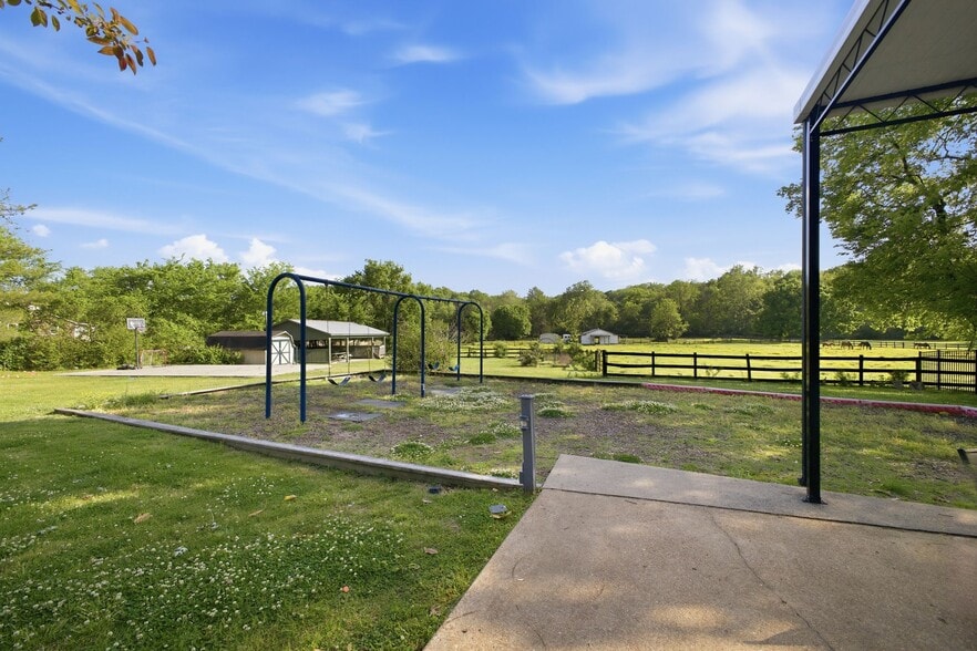 More Photos Of 6515 Holt Rd, Nashville Specialty For Sale