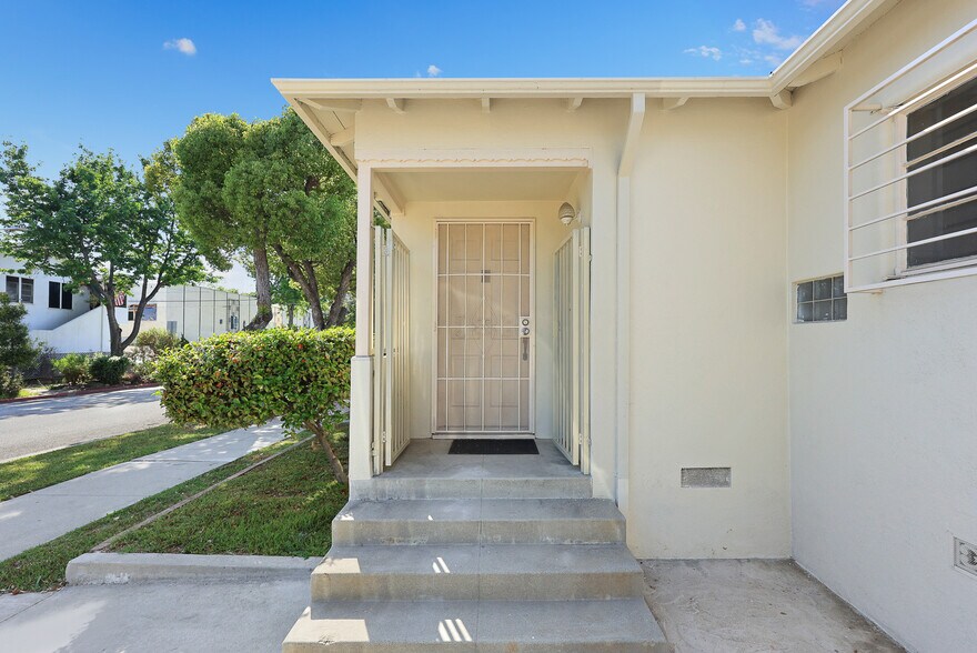 More Photos Of 1721 S 9th St, Alhambra Apartments For Sale
